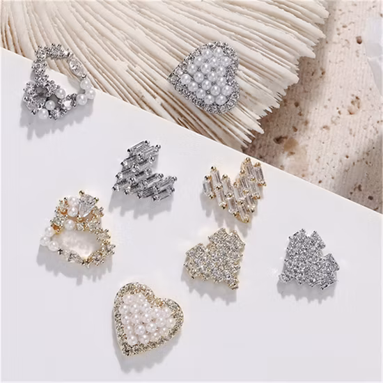 2021 New Nail Art Love Diamond Jewelry Net Red Hot Japanese Super Flash Heart-Shaped Zircon Nail Decorative Diamond Accessories