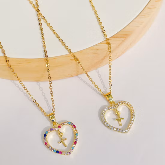 Funny Face Giraffe Necklace Inlaid Zircon with Extra Strong Light